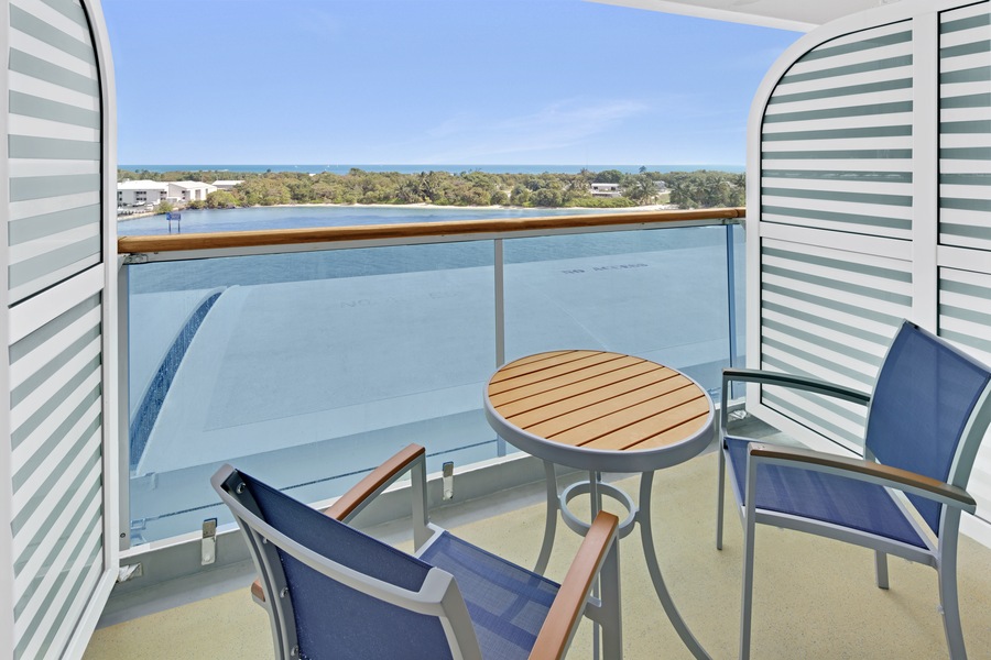 RCI, Serenade of the Seas, Spacious Ocean View Balcony 2.jpg